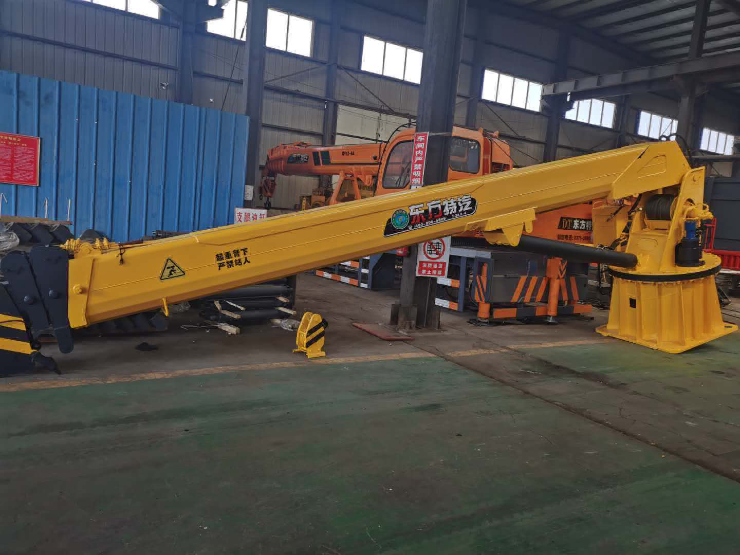 3.2 tons straight arm crane